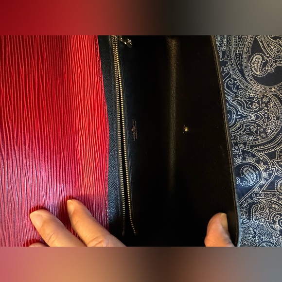 Authentic Louis Vuitton Red Epi Art Deco Clutch - Picture 6 of 12